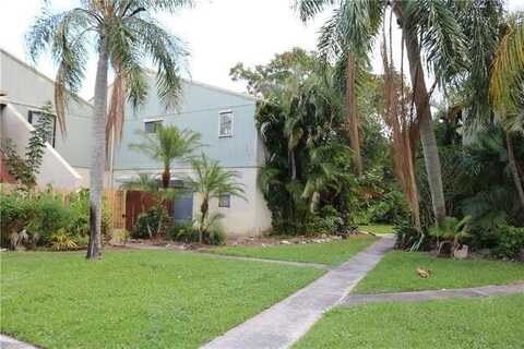 15 Crossings Circle, Boynton Beach, FL 33435