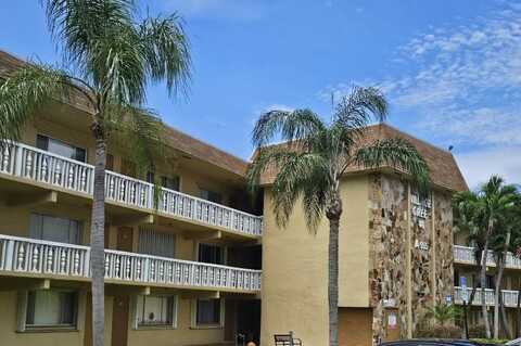 555 Purdy Lane, Palm Springs, FL 33461