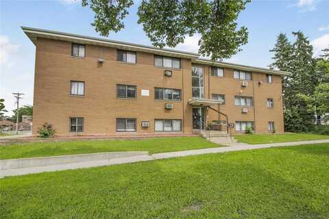 165 Wheelock Parkway W, Saint Paul, MN 55117