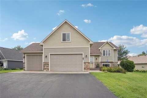 82 Coach Light Drive, Hudson, WI 54016