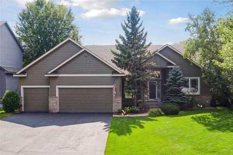 10521 Golden Eagle Trail, Woodbury, MN 55129