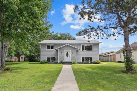 324 38th Avenue N, Saint Cloud, MN 56303