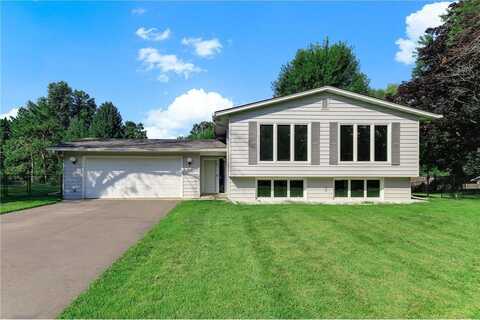 455 Black Oaks Lane N, Plymouth, MN 55447