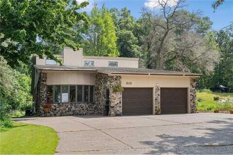 318 S East Avenue, Dresser, WI 54009