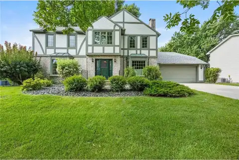 1724 Chatham Avenue, Arden Hills, MN 55112