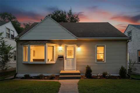 4408 2nd Street NE, Columbia Heights, MN 55421
