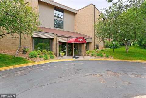 5643 Green Circle Drive, Minnetonka, MN 55343