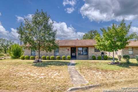 465 Melody, Uvalde, TX 78801