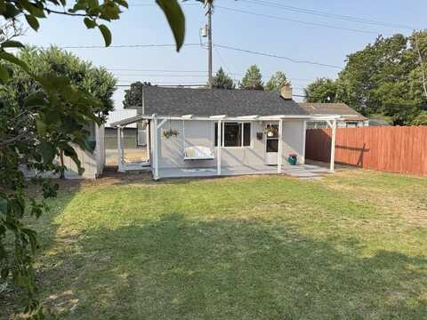 2918 W GRACE Ave, Spokane, WA 99205