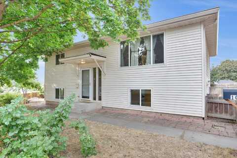 108 Pineview Ct, Cheney, WA 99004