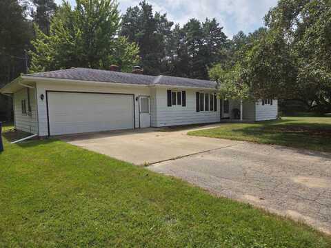 11180 E Jackson, Merrill, MI 48637