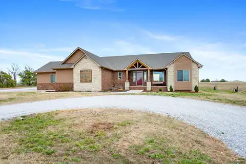 1610 S BONANZA CIR, Garden Plain, KS 67050