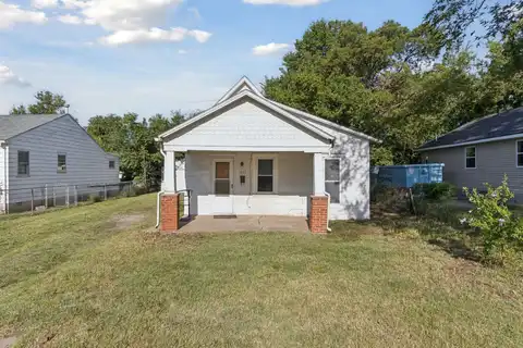 1657 S Gold St, Wichita, KS 67213