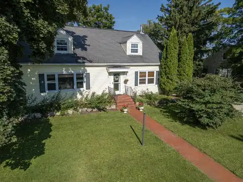 15 N Western Avenue, Deerfield, WI 53531