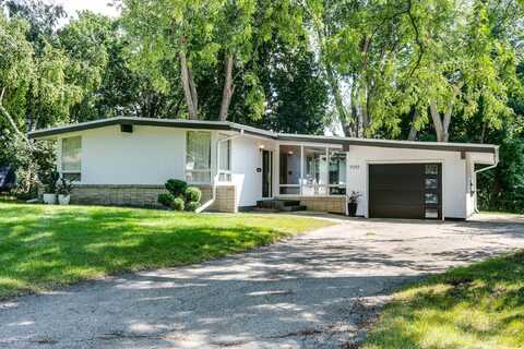 1013 Shasta Drive, Madison, WI 53704