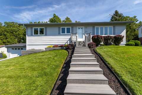 484 Horizon Street, Darlington, WI 53530