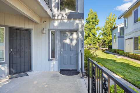 211 Ridgetop Drive, Redding, CA 96003