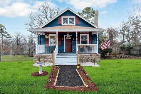 30 2nd St Street, Franklinville, NJ 08322