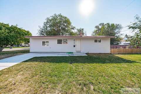 1052 Royal Avenue, Idaho Falls, ID 83401