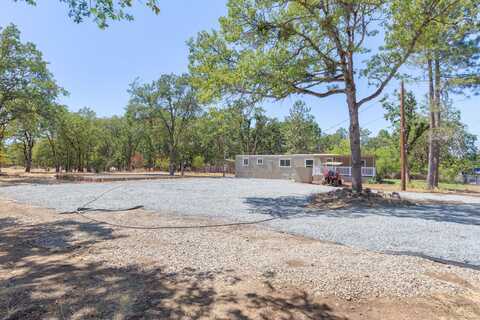 185 Red Mountain Drive, Grants Pass, OR 97526
