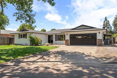 209 Donna Way, Central Point, OR 97502
