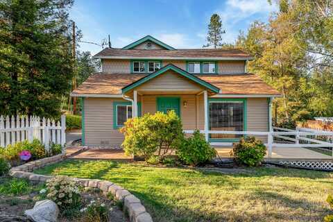 416 NW Pleasant View Drive, Grants Pass, OR 97526