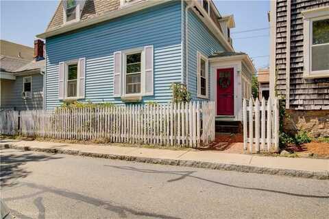 36 Dixon Street, Newport, RI 02840