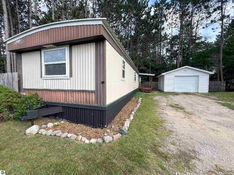 705 E Broad Street, Bellaire, MI 49615