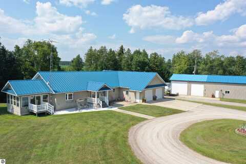 125 W Gallagher Road, West Branch, MI 48661