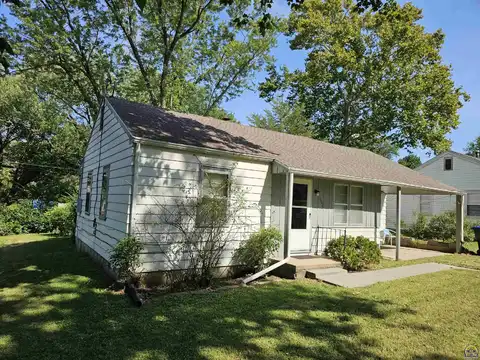 1902 SE Illinois AVE, Topeka, KS 66607