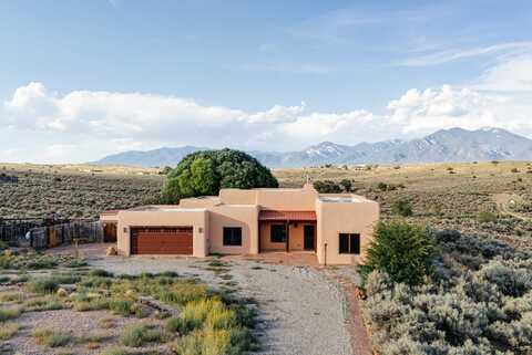 53 Arroyo Park Drive, El Prado, NM 87529