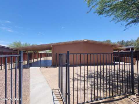 702 N Silverbell Road, Tucson, AZ 85745