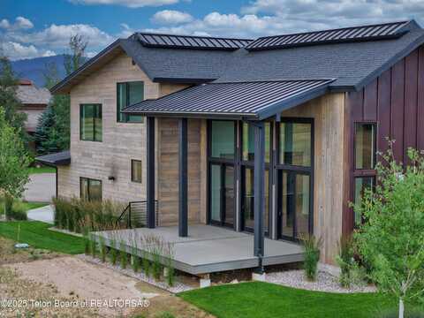 2 BISON Drive, Victor, ID 83455
