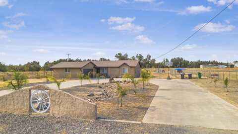 23404 104 Avenue, Terra Bella, CA 93270