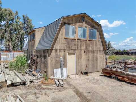 15084 18 1/2 Avenue, Lemoore, CA 93245