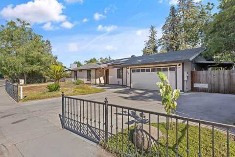 434 N Vista Street, Visalia, CA 93292