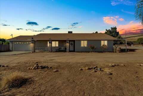 750 E Mulberry Avenue, Porterville, CA 93257