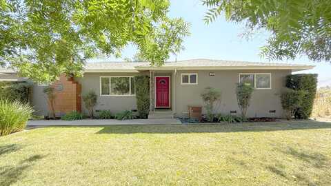 308 S Frankwood Avenue, Sanger, CA 93657