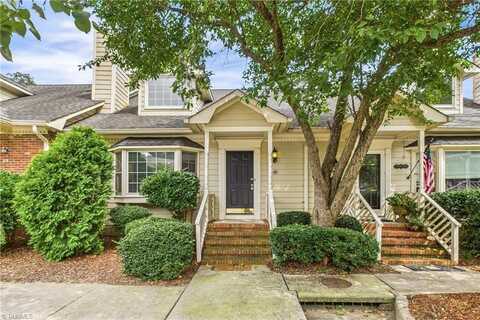 18 Park Village Lane, Greensboro, NC 27455
