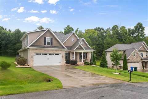 6988 Orchard Path Drive, Clemmons, NC 27012