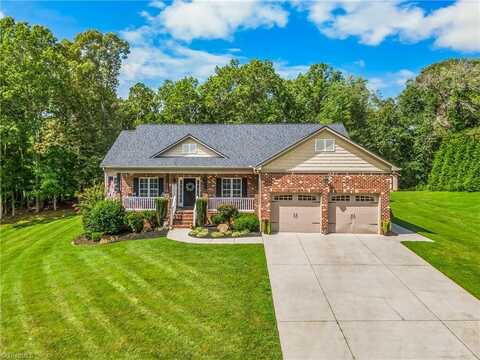 8484 Austin Hill Lane, Tobaccoville, NC 27050
