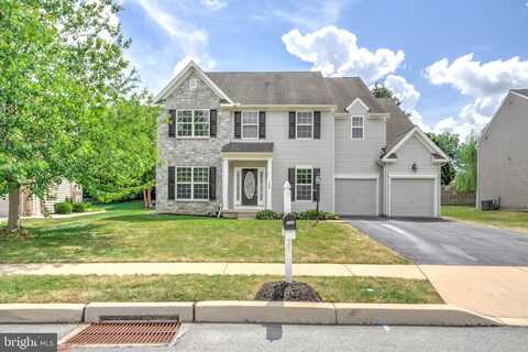 3704 SKIPTON CIRCLE, YORK, PA 17402