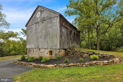 1715 GRAVEL PIKE, PERKIOMENVILLE, PA 18074