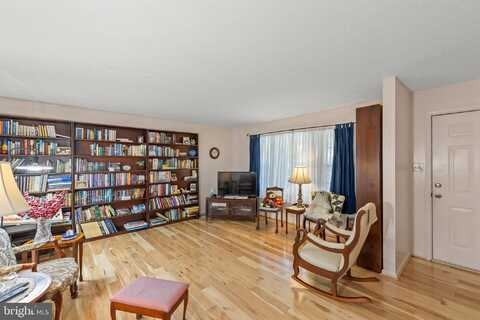 423 CRESCENT DRIVE, WINCHESTER, VA 22601