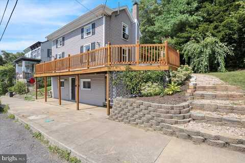 303 PORT CLINTON AVENUE, HAMBURG, PA 19526