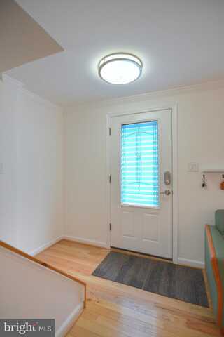 19914 BUHRSTONE DRIVE, GAITHERSBURG, MD 20886