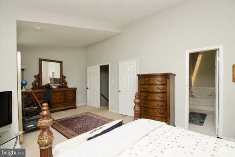 4024 NICHOLAS COURT, FAIRFAX, VA 22033
