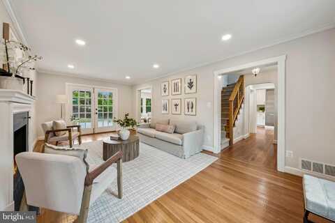 3801 LORCOM LANE N, ARLINGTON, VA 22207