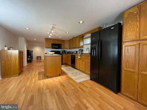 3075 PLUM POINT ROAD, HUNTINGTOWN, MD 20639