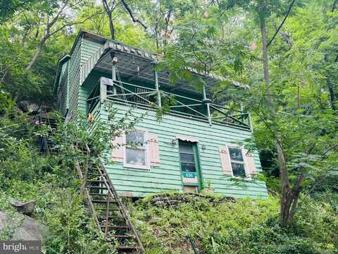 836 BENNYS BEACH ROAD, FRONT ROYAL, VA 22630